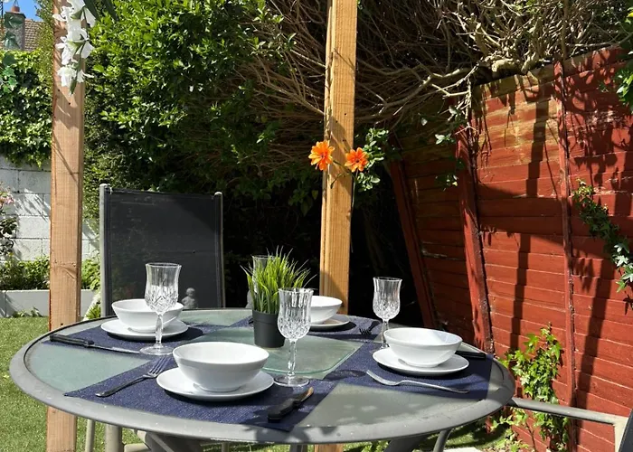 Superb Triple Near Airport - 1 Affittacamere *