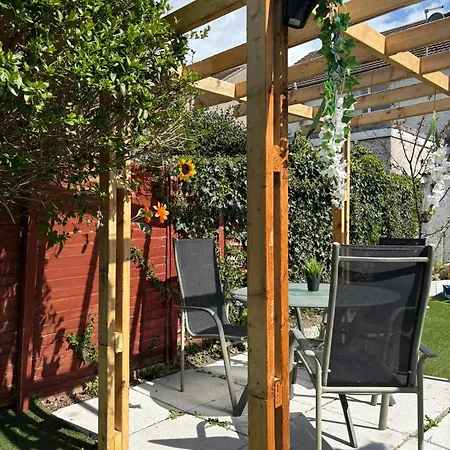 Superb Triple Near Airport - 1 بيت ضيافة دبلن