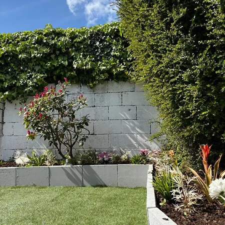 Superb Triple Near Airport - 1 دبلن