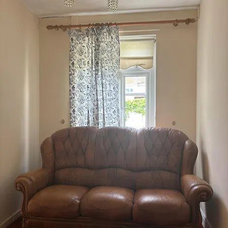 Superb Triple Near Airport - 1 * دبلن