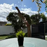Gasthuis Superb Triple Near Airport - 1 *