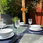 Superb Triple Near Airport - 1 * Dublin