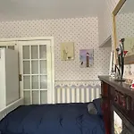 Superb Triple Near Airport - 1 Dublin